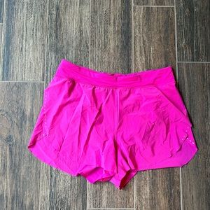 Lululemon “Find Your Pace High Rise Short”